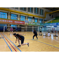 羽球聯誼社
時間：每天下午5點~
地點：體育館