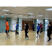 舞動人生
時間：每週二  中午12：00~13：00
老師：簡文彥
地點：韻律教室
