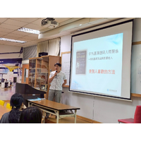 時間：114年5月27日(二)  12：00~12：50
地點：行政大樓  A814情境教室
書名：卡內基溝通與人際關係
內容：六種使別人喜歡你的方法
 